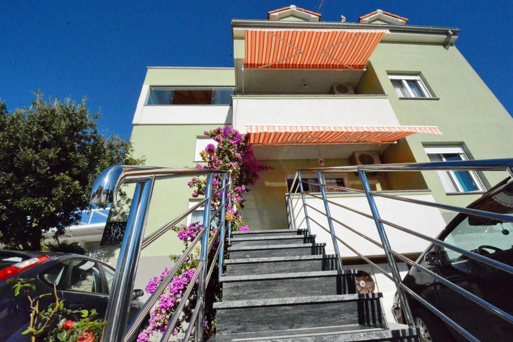 Villa Batur Petrcane Ngoại thất bức ảnh