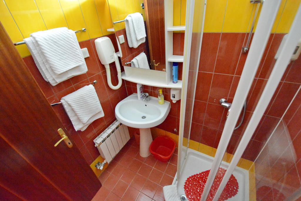 Villa Batur Petrcane Ngoại thất bức ảnh