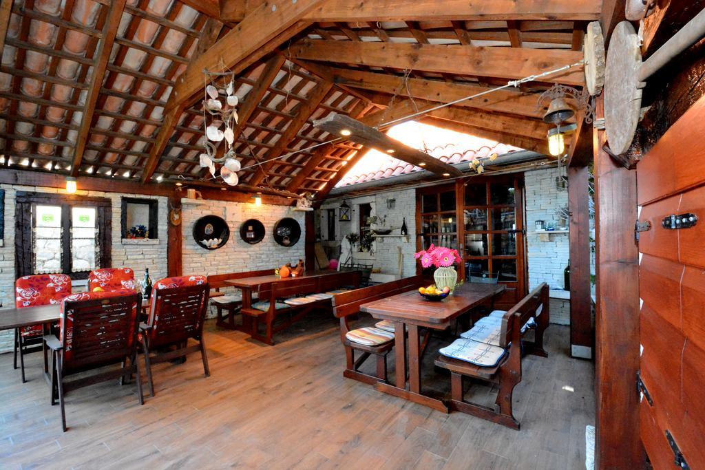 Villa Batur Petrcane Ngoại thất bức ảnh