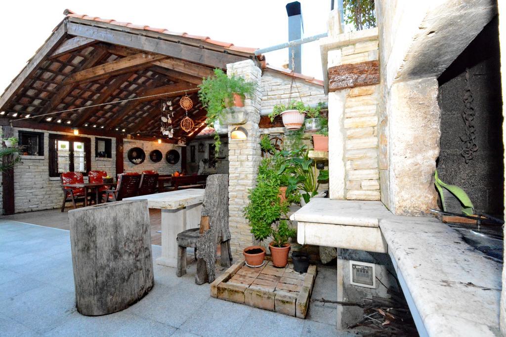 Villa Batur Petrcane Ngoại thất bức ảnh